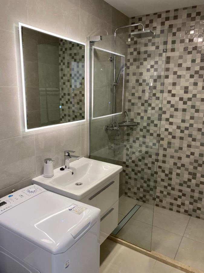 City Center Gajac Novalja Bagian luar foto